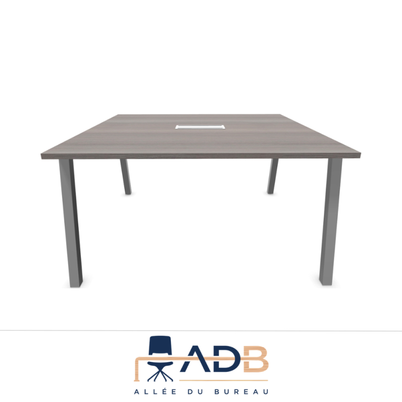 TABLE CARRÉE PARTAGE