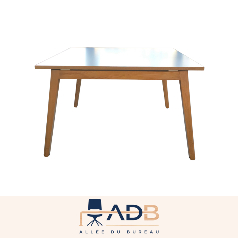 TABLE DE RÉUNION - NARBUTAS