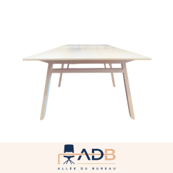 TABLE DE RÉUNION - 16P.