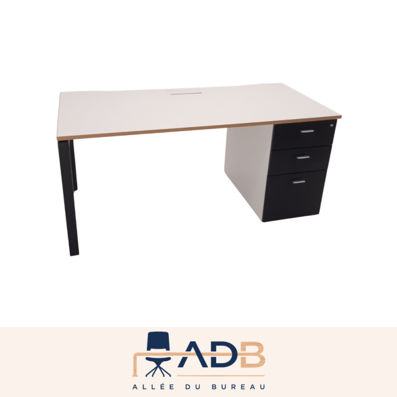 BUREAU DROIT