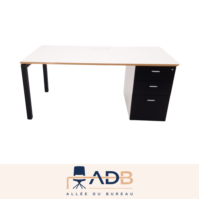 BUREAU DROIT