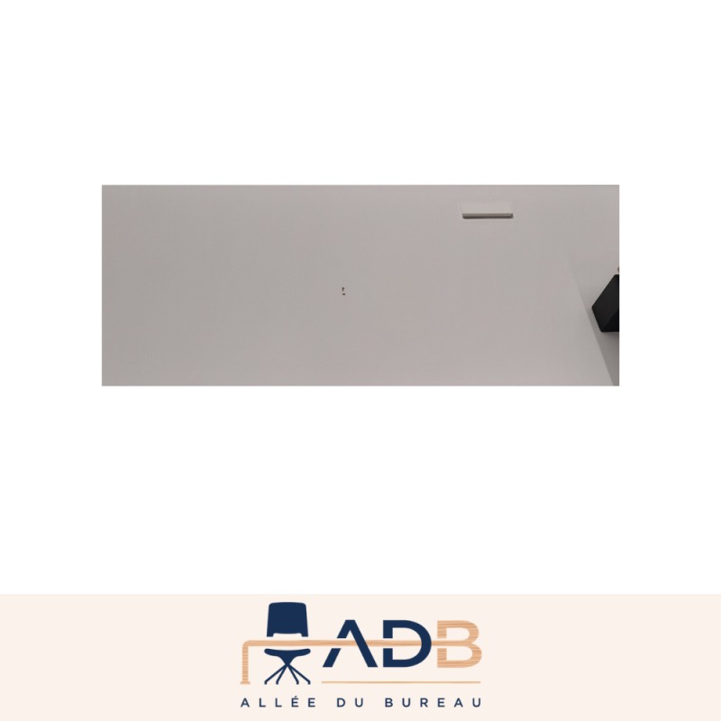 BUREAU DROIT AVEC CRÉDENCE