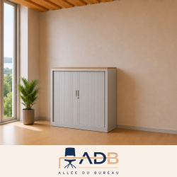 ARMOIRE BASSE À RIDEAUX