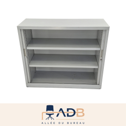 ARMOIRE BASSE À RIDEAUX