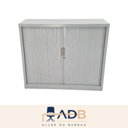 ARMOIRE BASSE À RIDEAUX