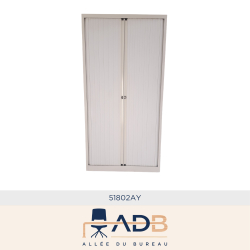 ARMOIRE À RIDEAUX