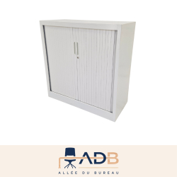ARMOIRE BASSE À RIDEAUX