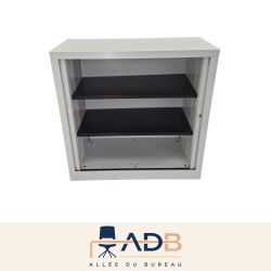ARMOIRE BASSE À RIDEAUX