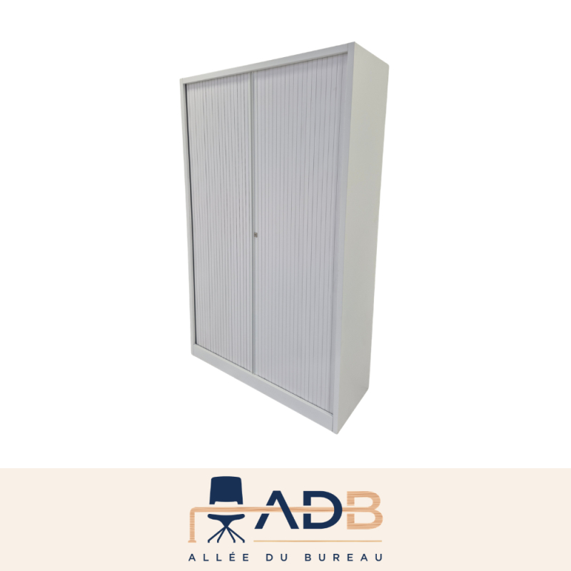 ARMOIRE HAUTE À RIDEAUX