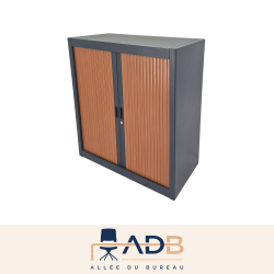 ARMOIRE BASSE À RIDEAUX