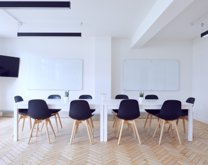 COMMENT AMÉNAGER UNE SALLE DE RÉUNION ?