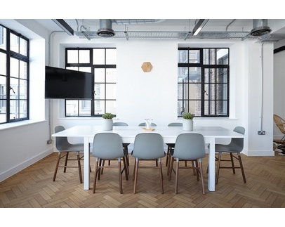 COMMENT AMÉNAGER UNE WARROOM AU BUREAU ?