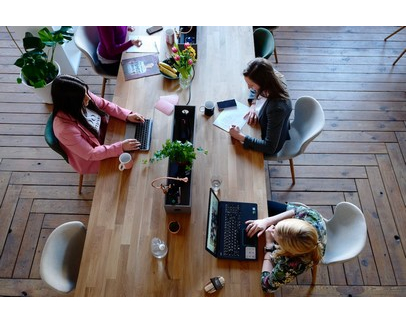 POURQUOI LES ENTREPRISES FONT AUSSI LE CHOIX DU COWORKING ?